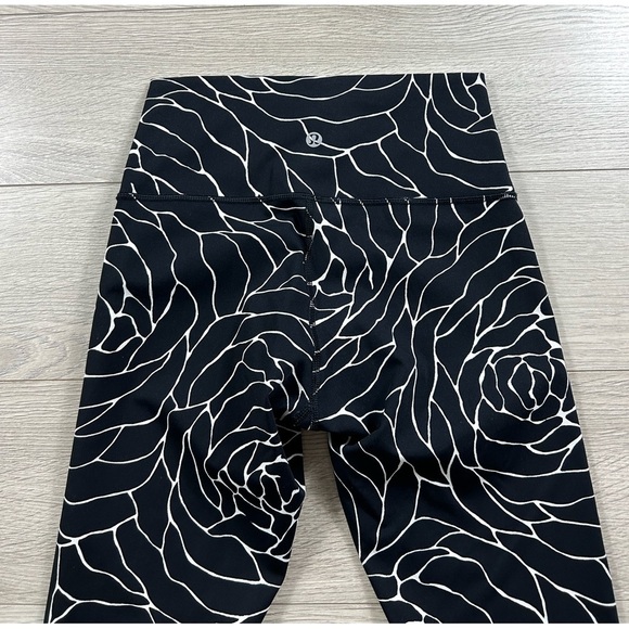 Lululemon Wunder Under Hi-Rise 1/2 Tight Full-On Luxtreme Radiate Rose Alpine - Picture 7 of 13